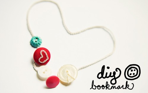 diy button bookmark